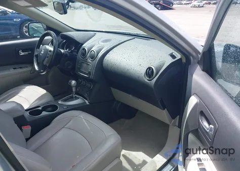 2013 Nissan Rogue S z USA, uszkodzony, nr VIN JN8AS5MV0DW131597